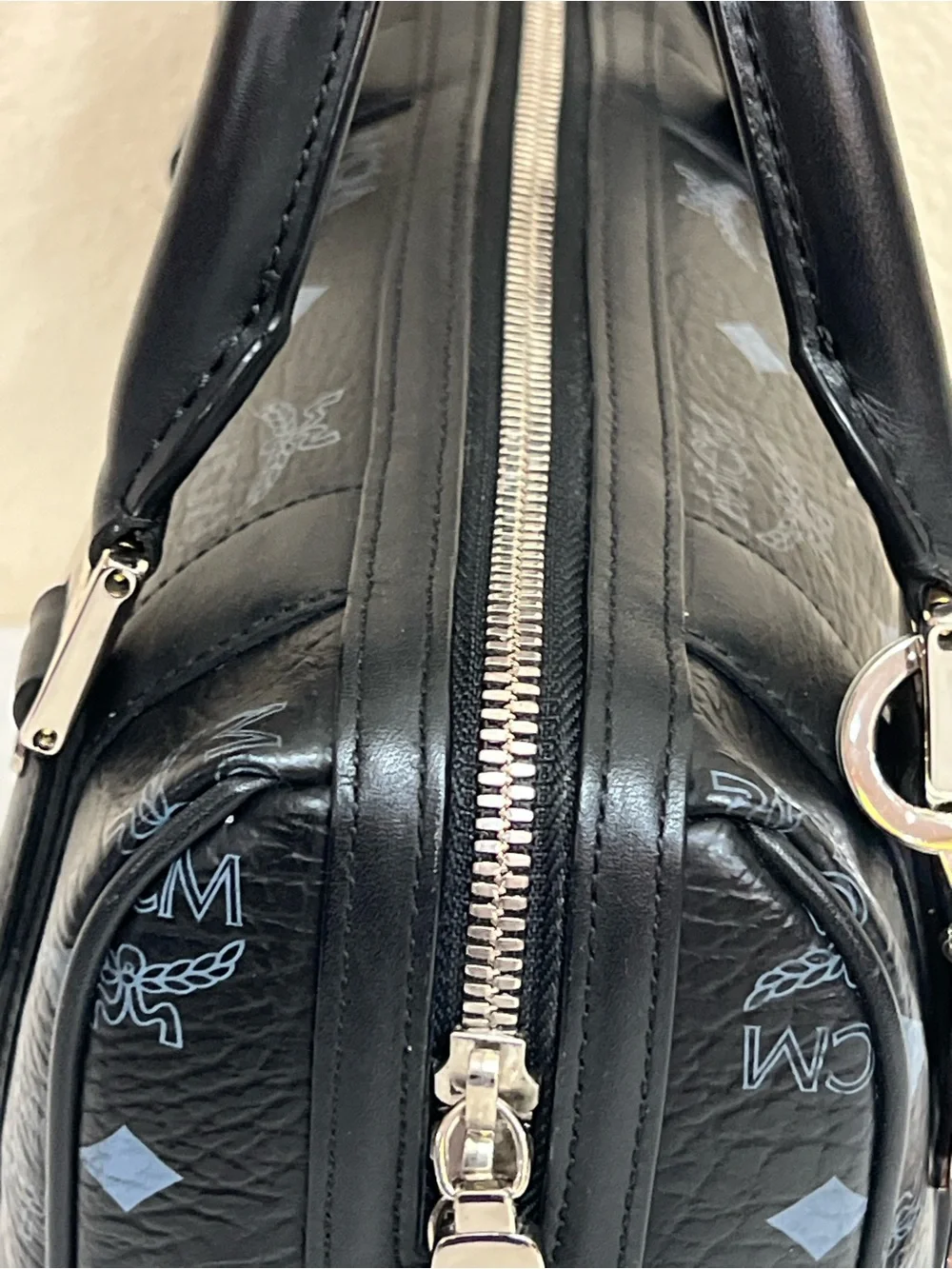 AUTH MCM BOSTON 20